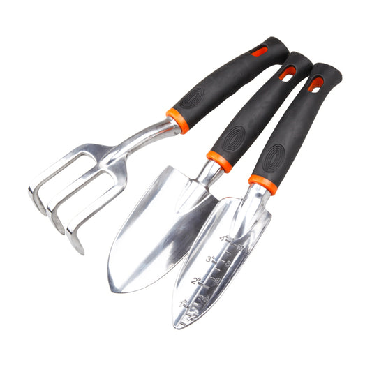 Three-piece gardening tool set